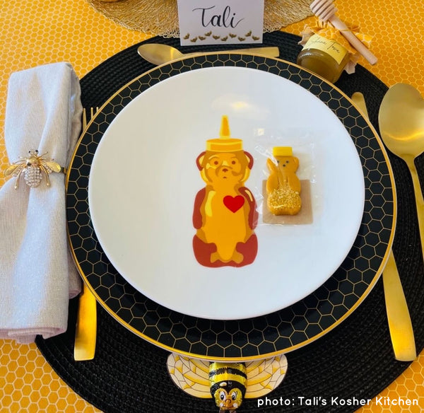 rosh hashanah honey gift teddy bears on a plate