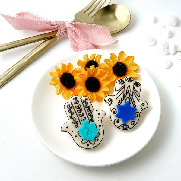 hanukkah hamsa placecards