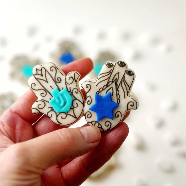 hanukkah hamsa placecards