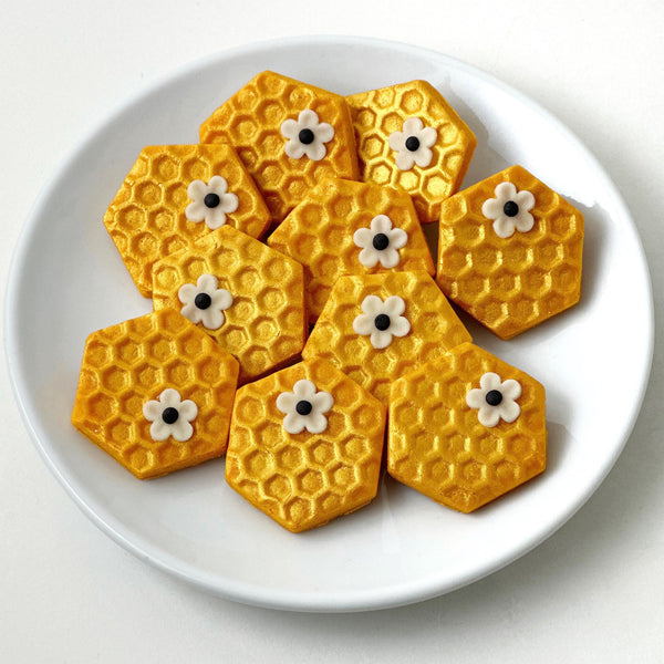 rosh hashanah cookies gold glamour  on a plate