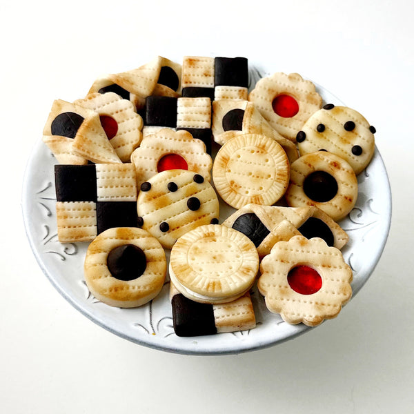 passover matzah cookies on a plate