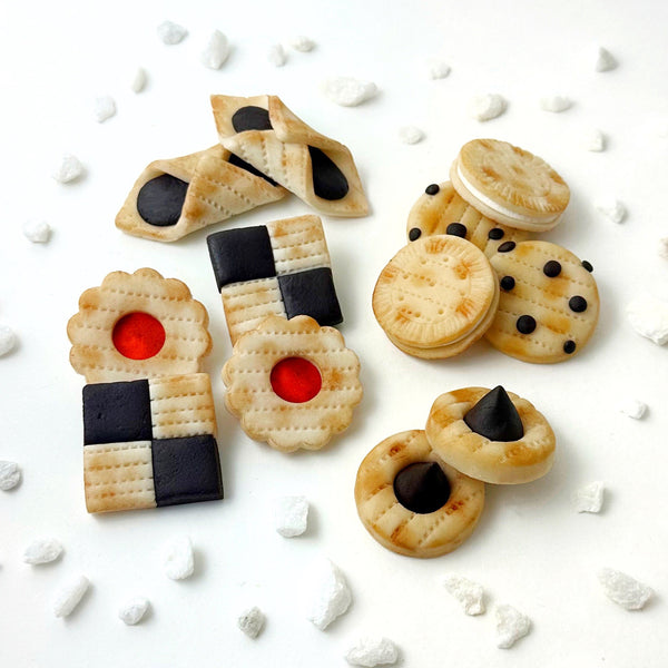 passover matzah cookies flatlay