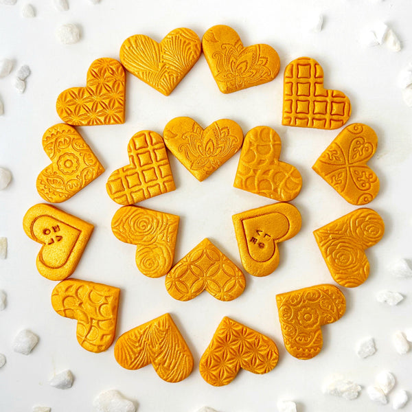 marzipan luxe gold hearts valentine's day in a circle