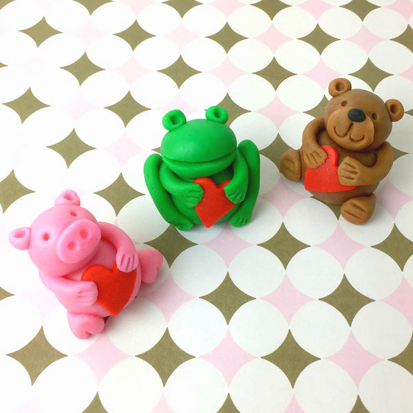 Valentine's Day frog pig teddy bear animal heart marzipan candy sculpture treats