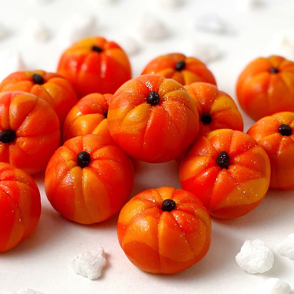 glitter tie dye pumpkins autumn thanksgiving candy  closeup