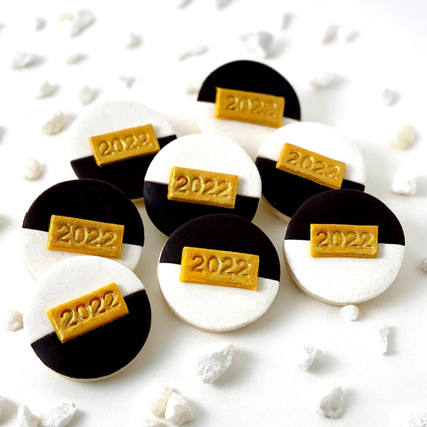 new year's cookie black & white layout