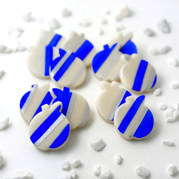 blue & white Rosh Hashanah apples