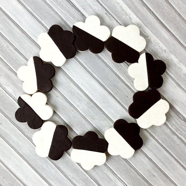 black and white flower cookies  in a circle
