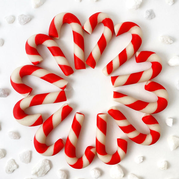 marzipan xmas candy cane white & red in a circle